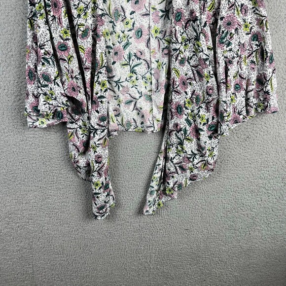 Torrid Cardigan Womens 1 Pink Black Floral Kimono Open Front Short Sleeve Flowy - Picture 3 of 7